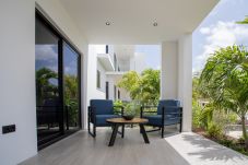 Rent by room in Willemstad - Deluxe 3-bedroom