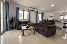 Rent by room in Willemstad - Standard 2-bedroom