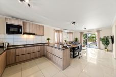 Rent by room in Willemstad - Standard 3-bedroom