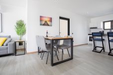 Rent by room in Willemstad - Deluxe_2Bedroom